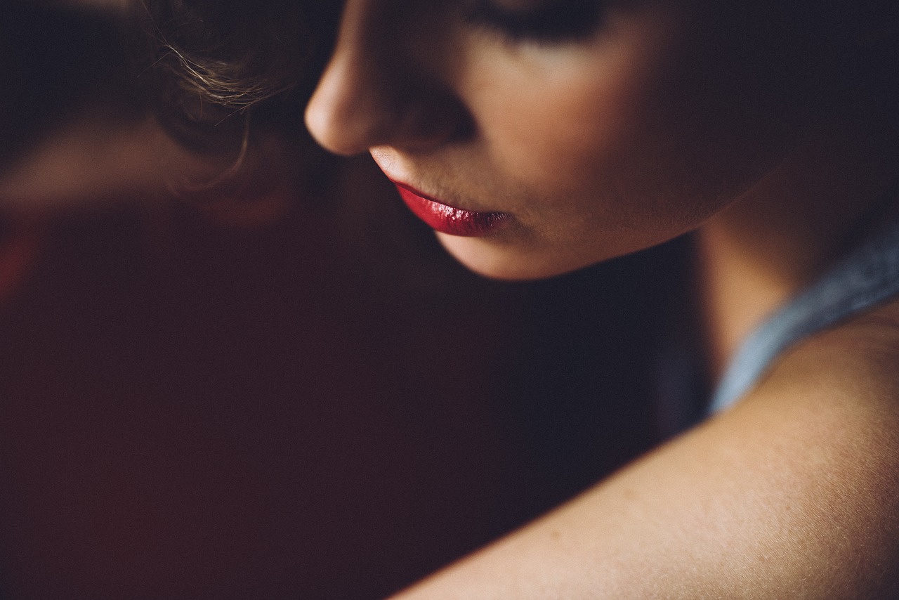 plantarea rosiilor in solar cu folie