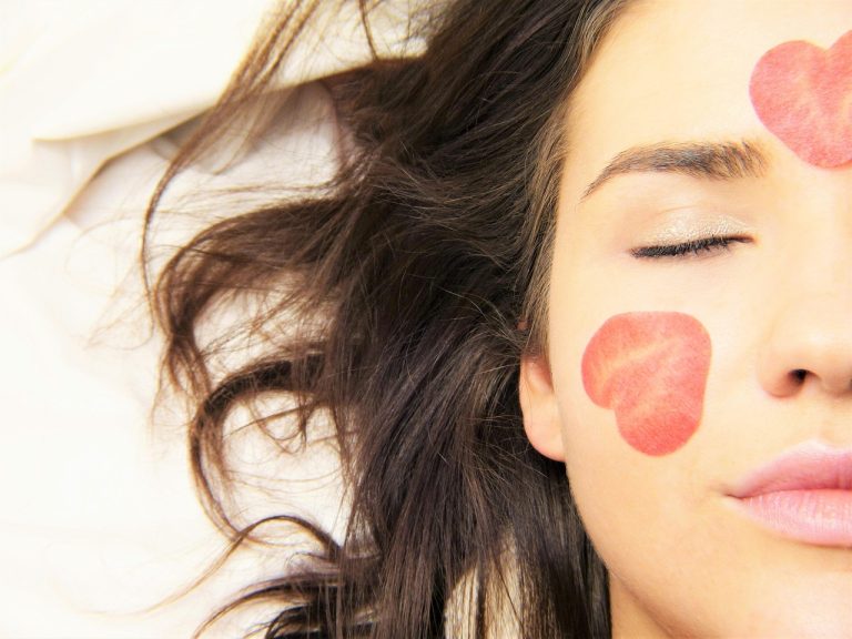 in cat timp se aseaza acidul hialuronic in pometi
